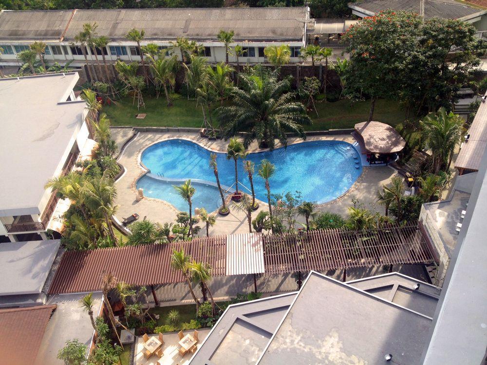 Ijen Suites Resort & Convention Malang Exterior photo